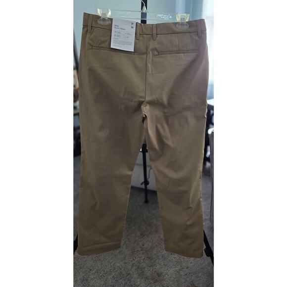 “NWT Goodfellow Men’s Slim Fit Khaki Chino Pants 31x30 Classic Casual Everyday - Picture 5 of 7